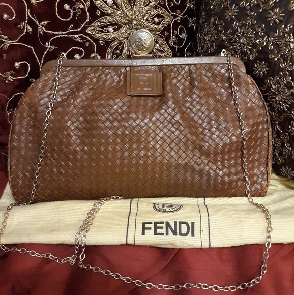 Fendi Handbags - SOLD.🇮🇹FENDI VINTAGE  1970s CLUTCH